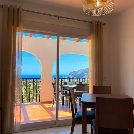 Imperial Park Pool Paradise 2 Bedroom 05 Apartment *